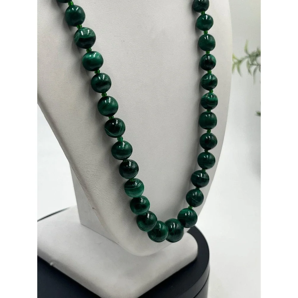 Malachite Vibrant Green with Banding Graduated Round Polished Beaded Necklace‎
